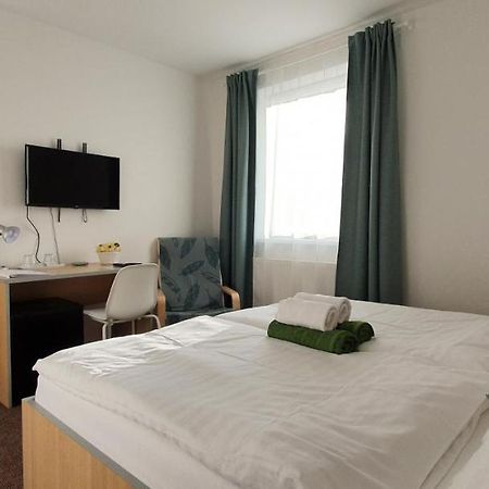 Penzion Amfik Bukovina Popovice  Zewnętrze zdjęcie