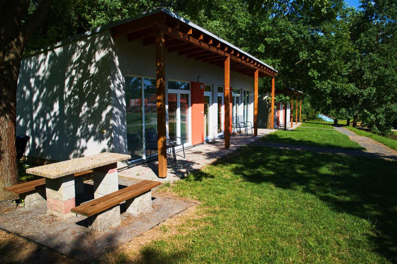 Penzion Amfik Bukovina Popovice  Zewnętrze zdjęcie